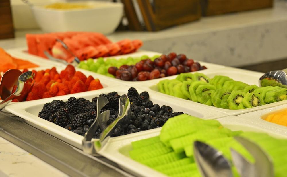 Baruk Guadalajara Hotel De Autor Buitenkant foto Fruit salad