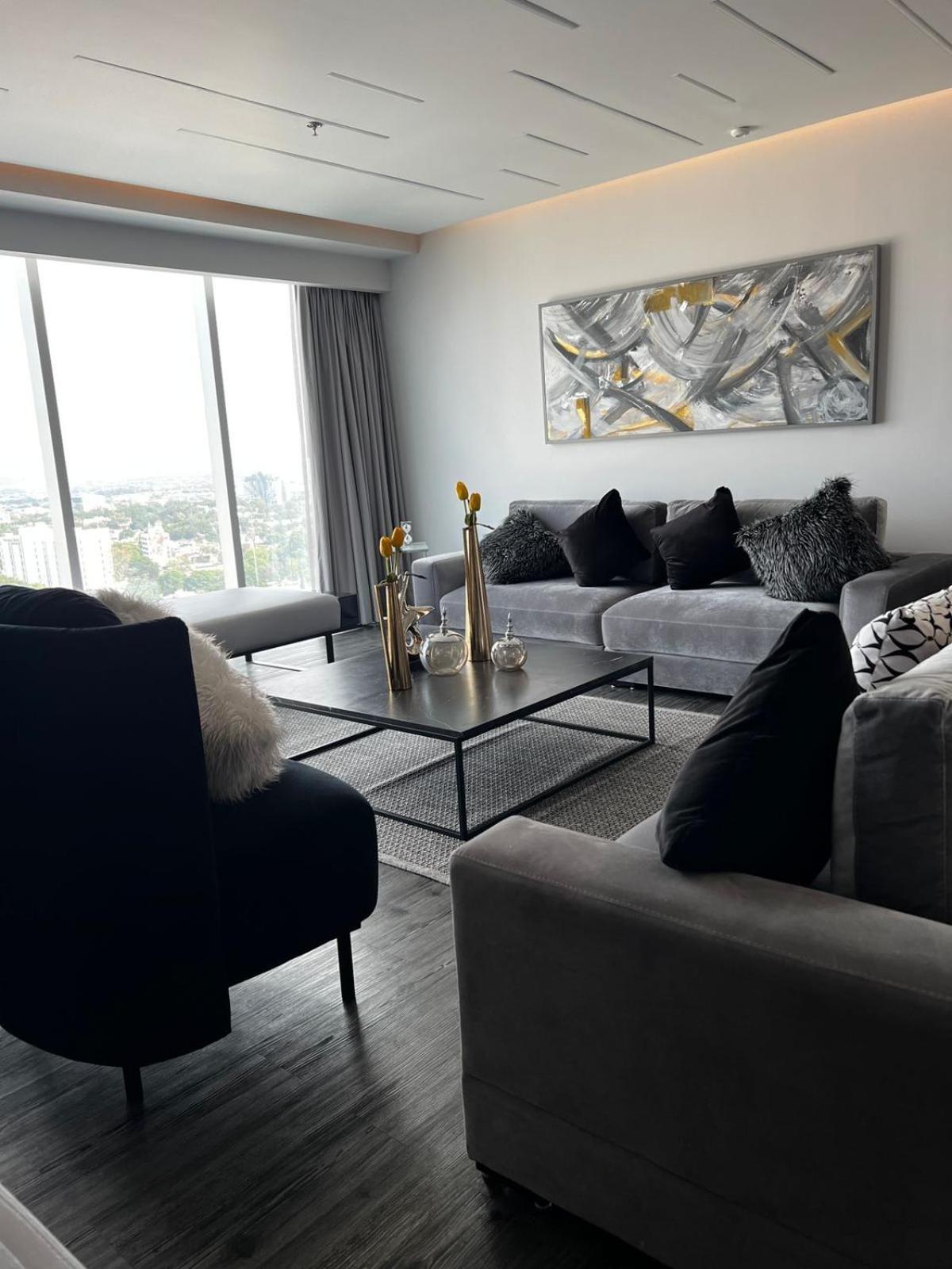 Baruk Guadalajara Hotel De Autor Buitenkant foto A living room in a condominium