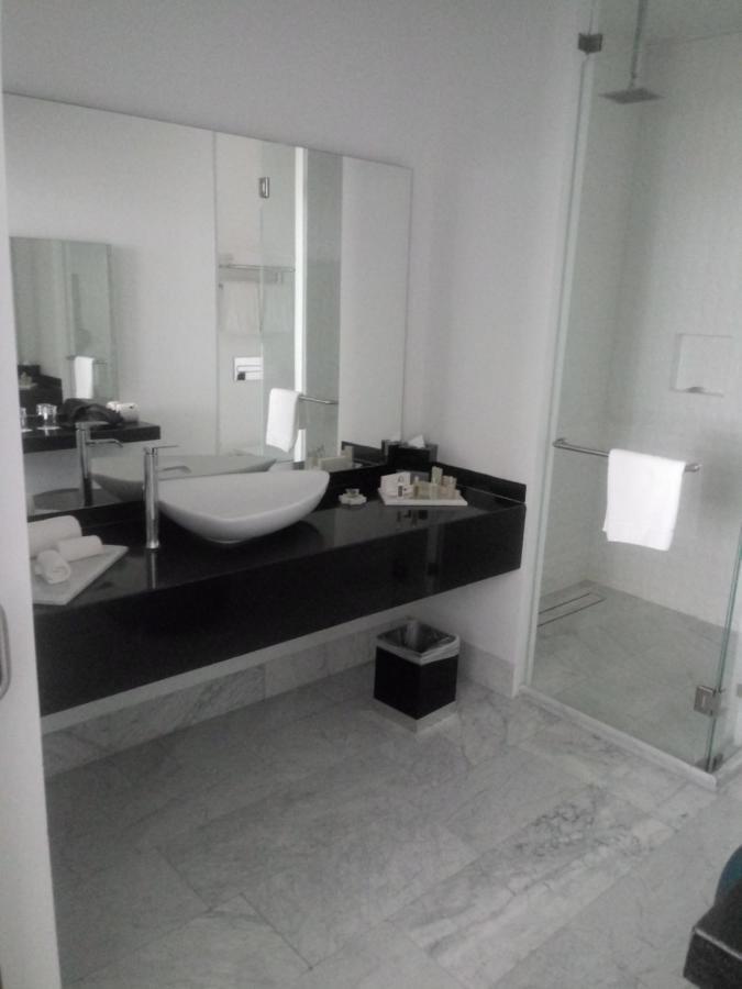 Baruk Guadalajara Hotel De Autor Buitenkant foto A bathroom in a hotel